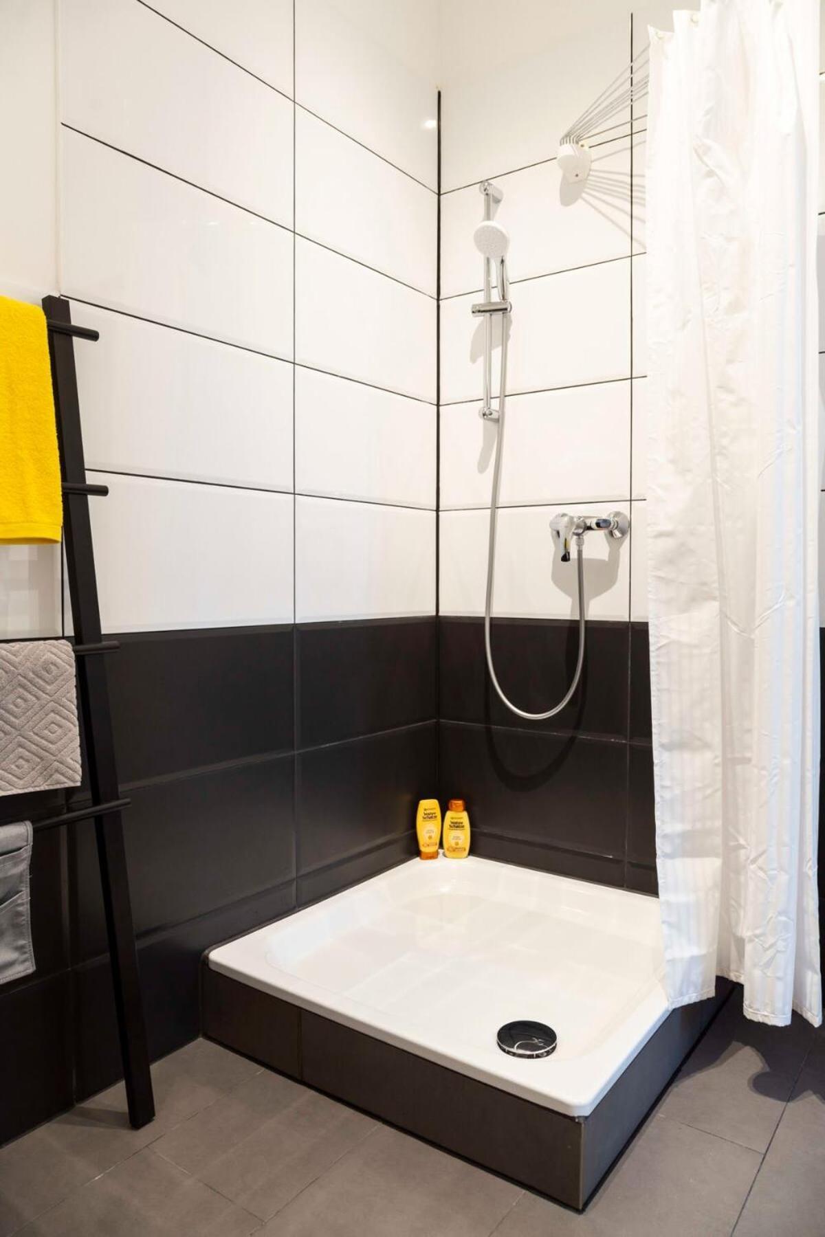 Spacious Family Apartment At Mauerpark Plus Selfcheckin Berlin Eksteriør bilde